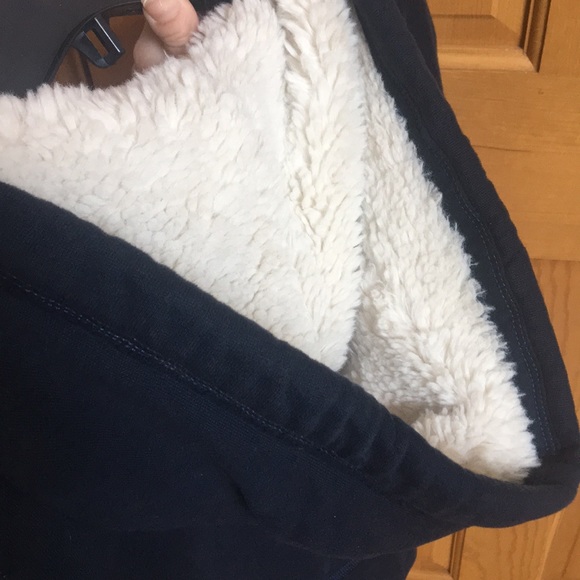 Abercrombie Kids Medium Girls Furry zip up jacket - Picture 7 of 8